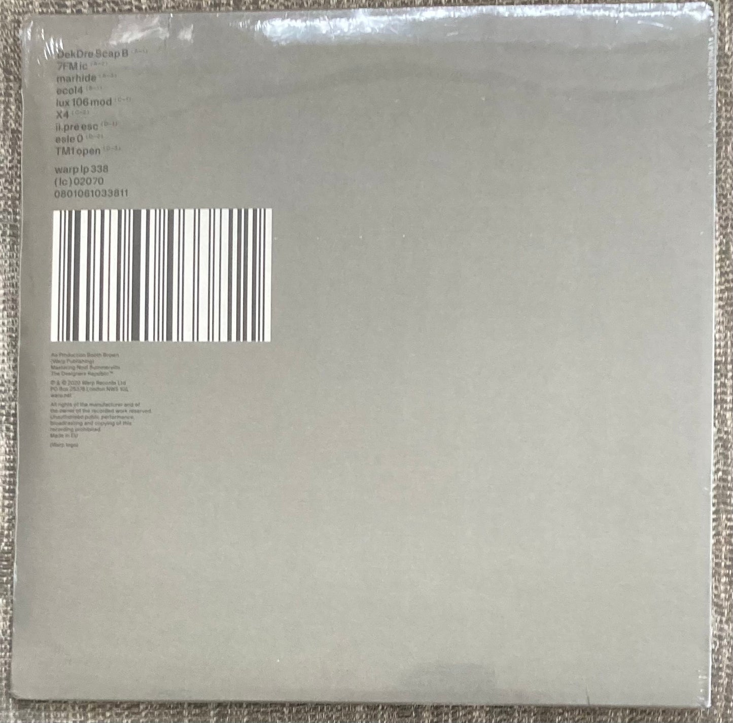 The back of 'Autechre - Plus' on vinyl