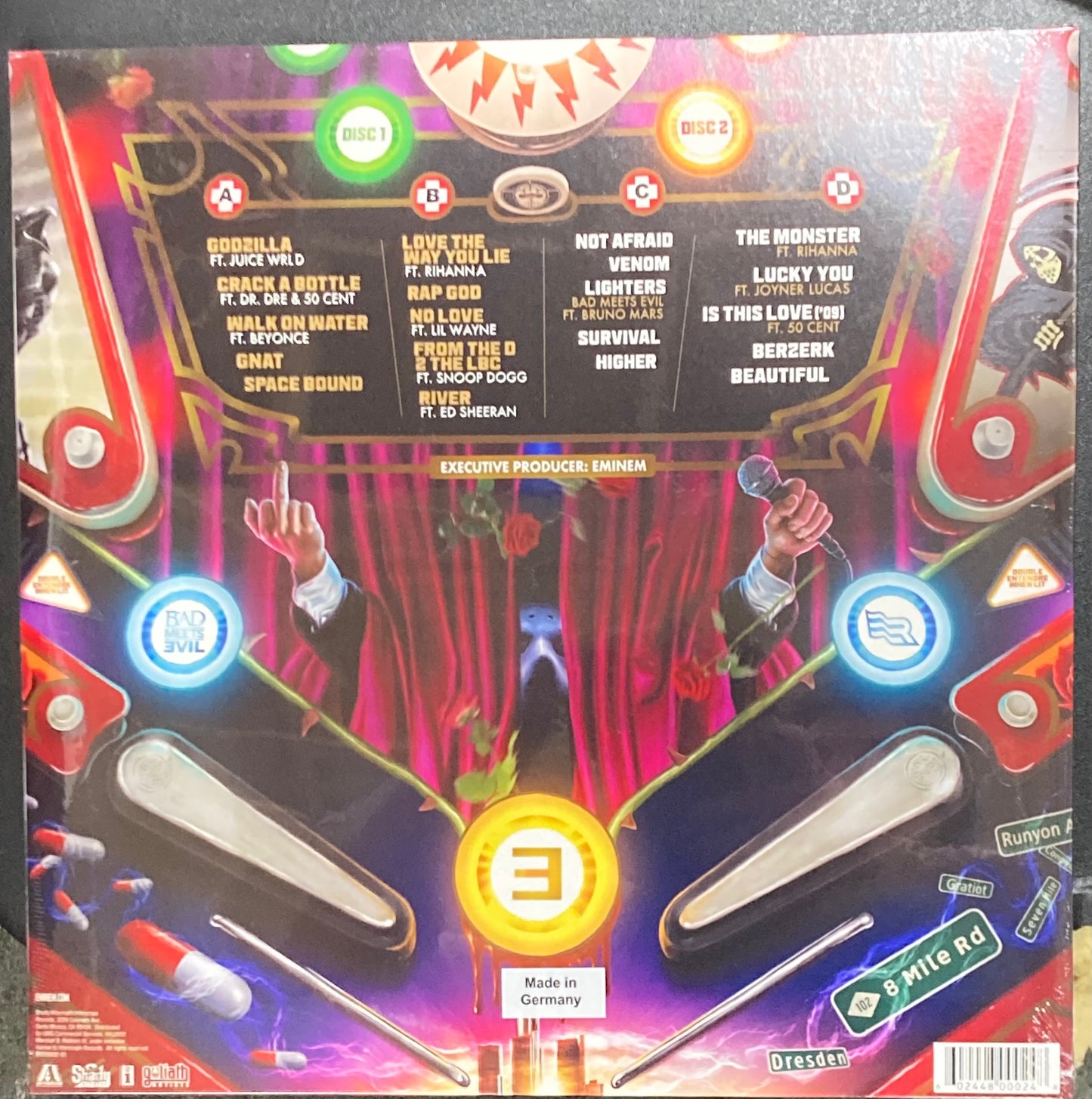 The back of 'Eminem - Curtain Call 2' on vinyl