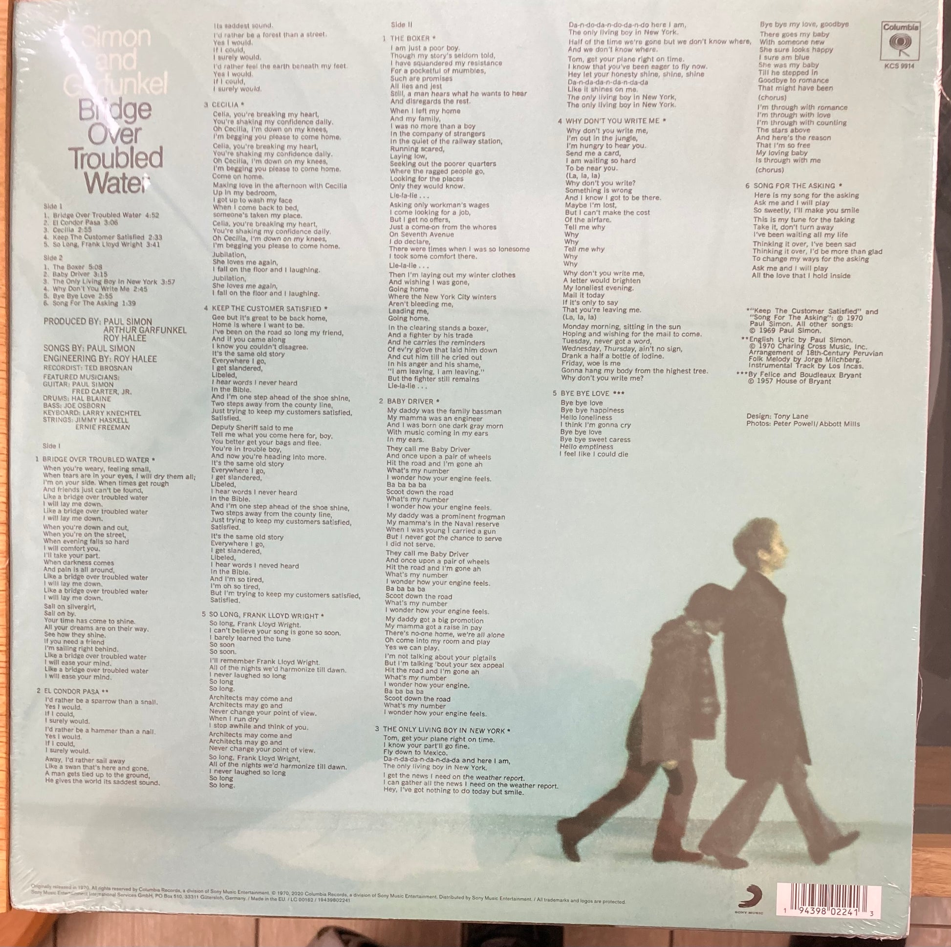 The front of ‘Simon and Garfunkel Bridge Over Troubled Water’ on vinyl (back)
