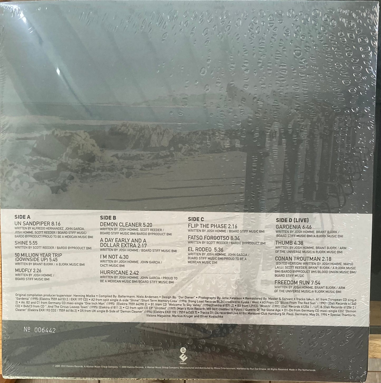 The back of ‘Kyuss Muchas Gracias The Best of Kyuss’ on vinyl