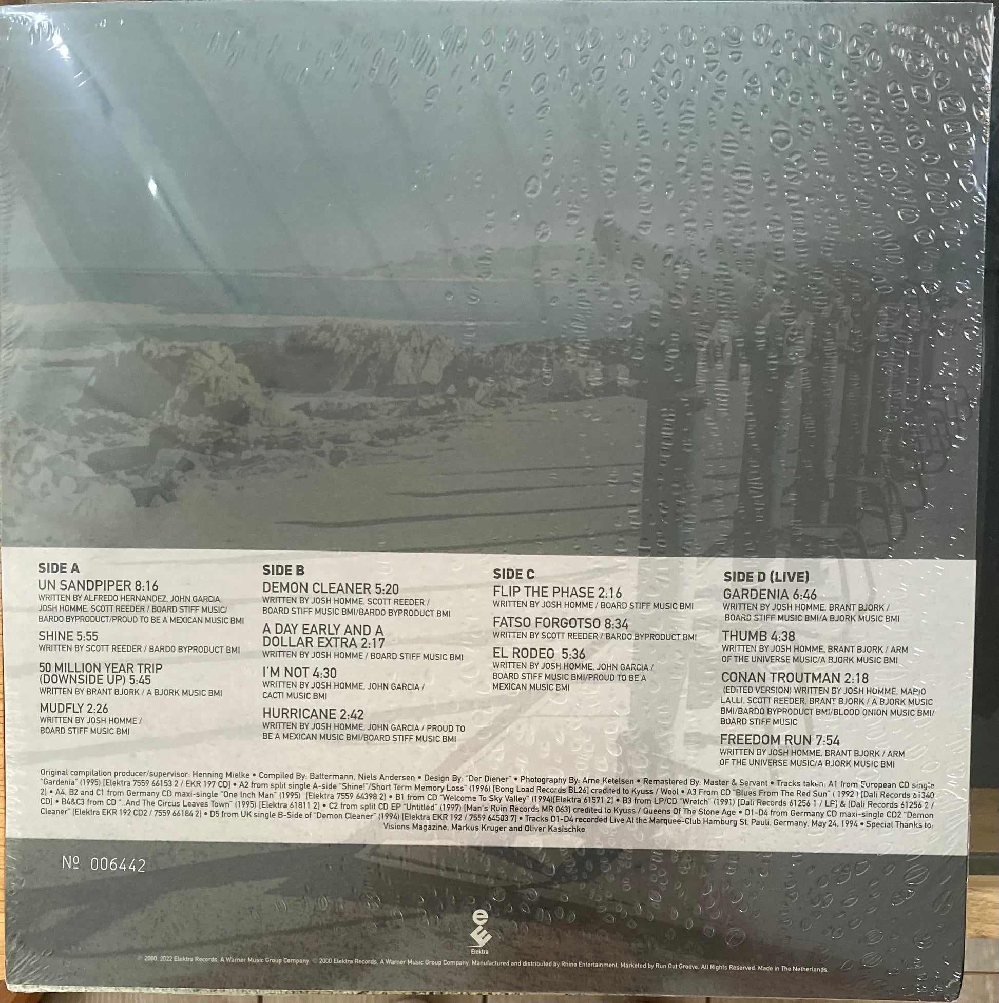 The back of ‘Kyuss Muchas Gracias The Best of Kyuss’ on vinyl