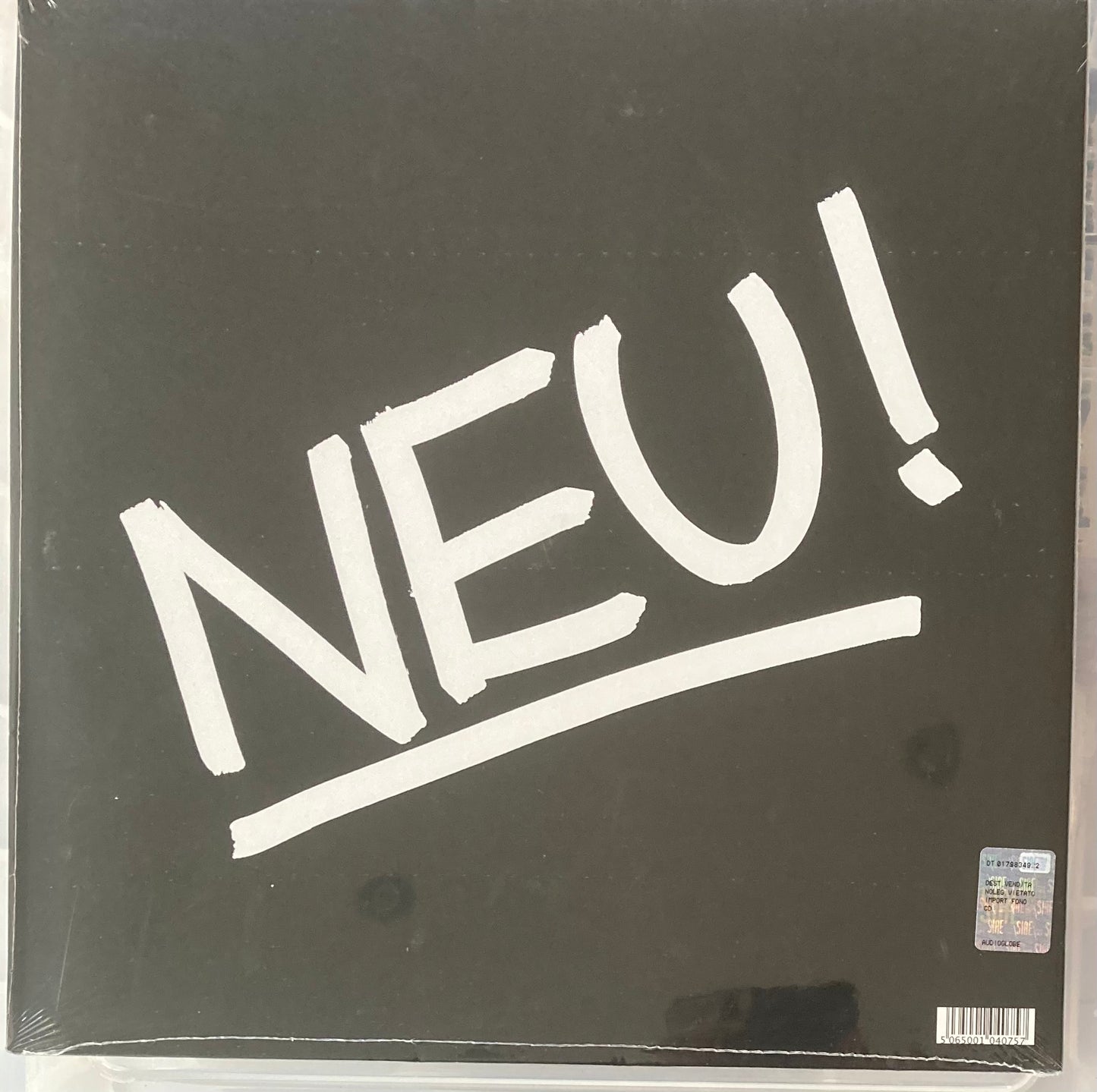 The back of the Neu Self Titled album on vinyl