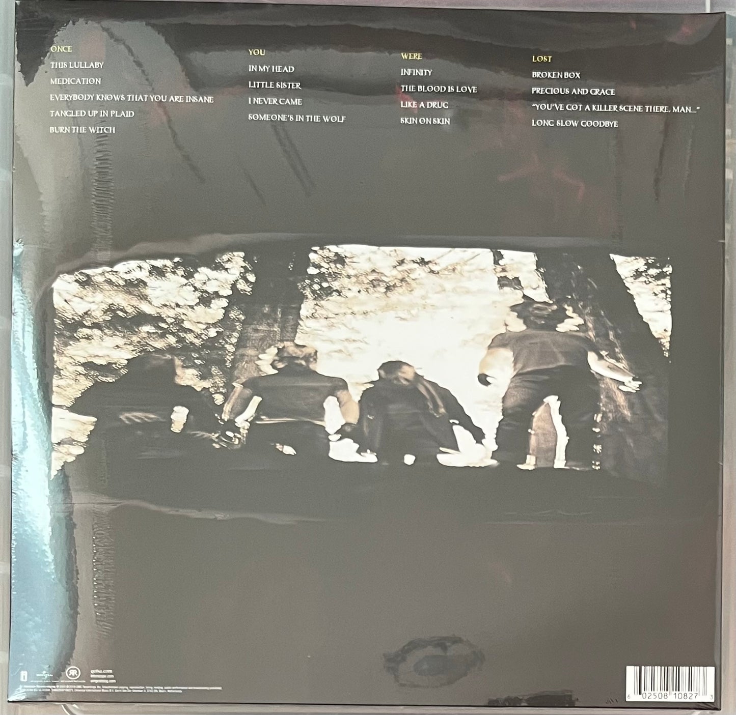 The back of ‘Queens of the Stone Age - Lullabies to Paralyze’ on vinyl