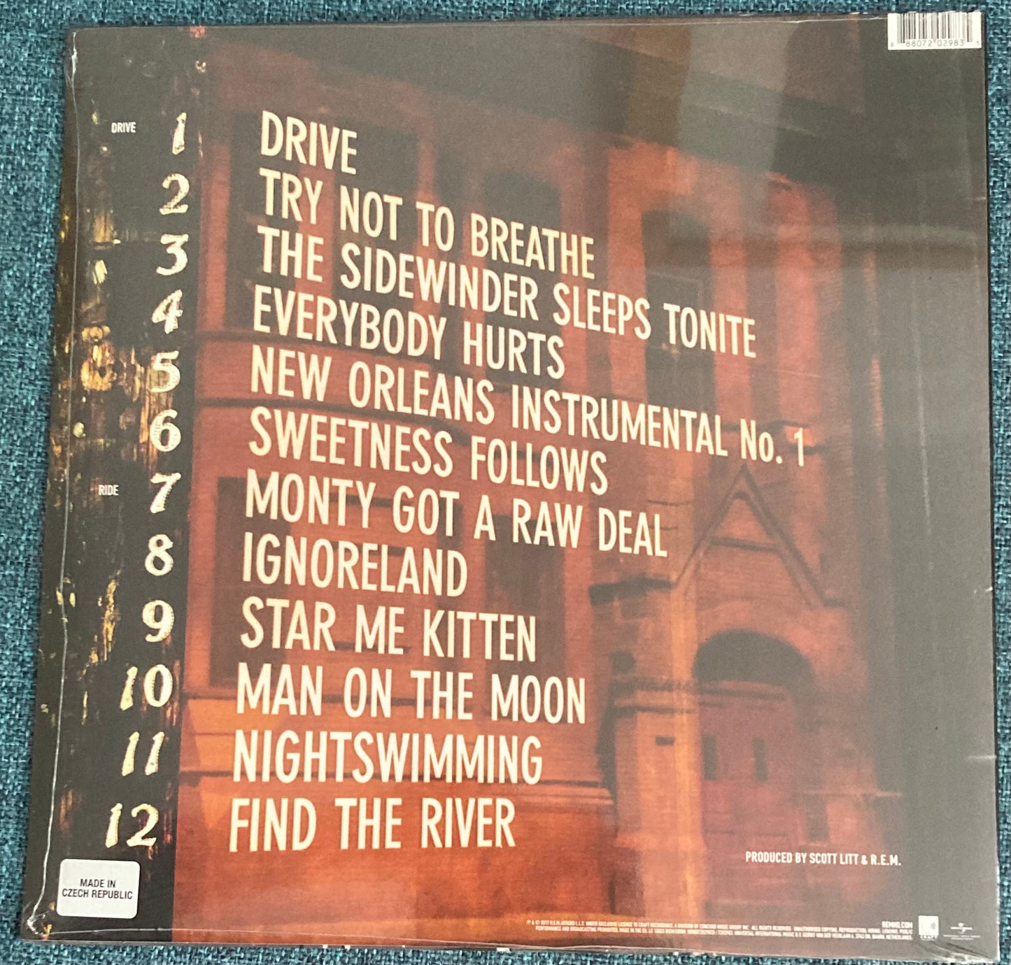 The back of 'R.E.M. - Automatic for the People' on vinyl