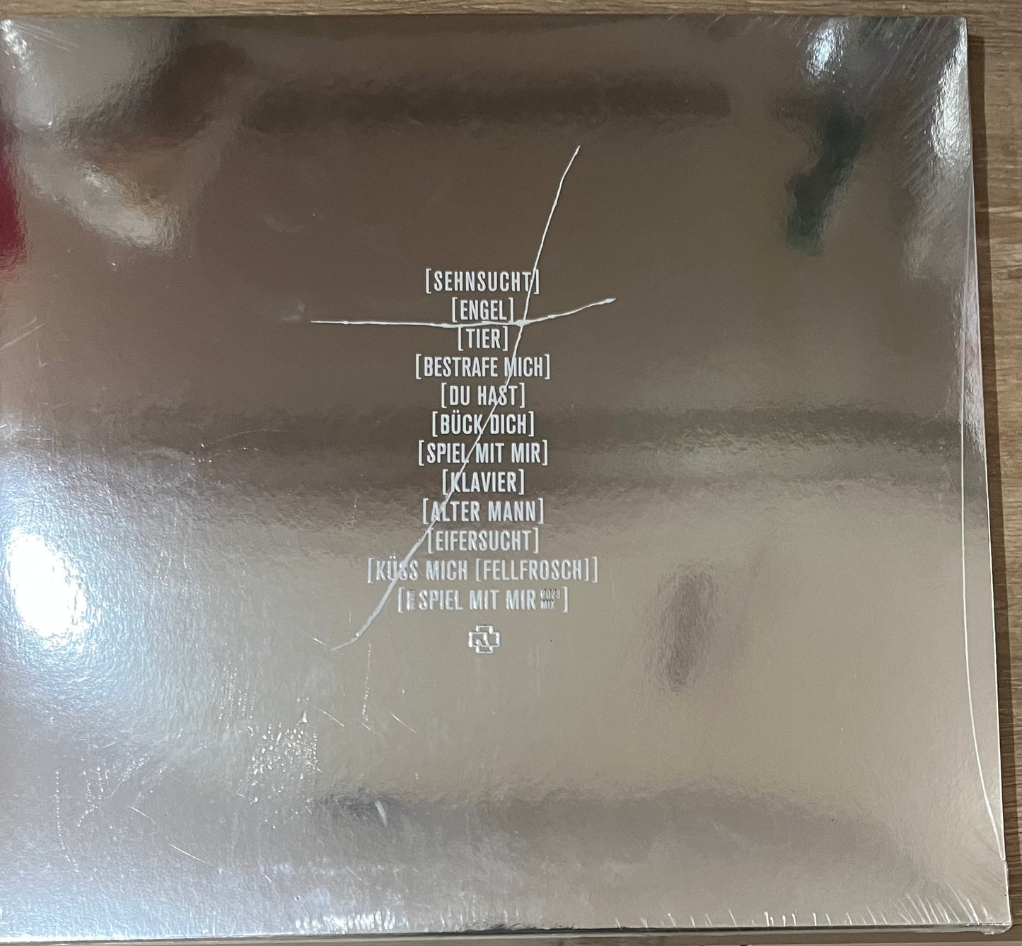The back of 'Rammstein Sehnsucht' on vinyl