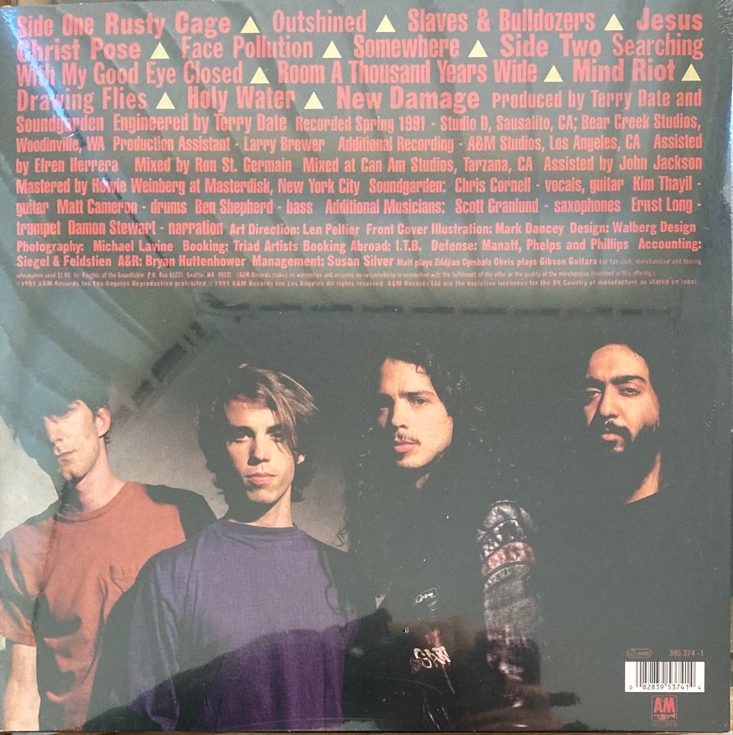 The back of ‘Soundgarden - Badmotorfinger’ on vinyl