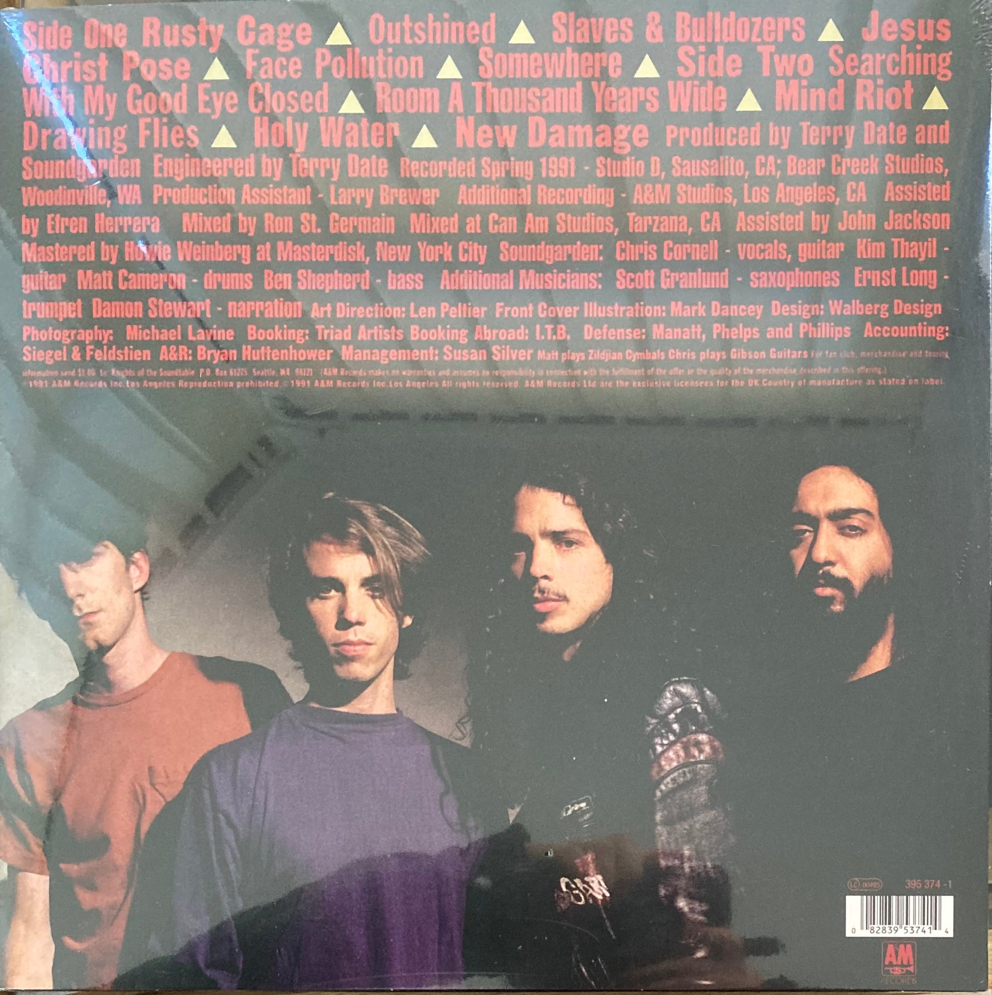 The back of ‘Soundgarden - Badmotorfinger’ on vinyl