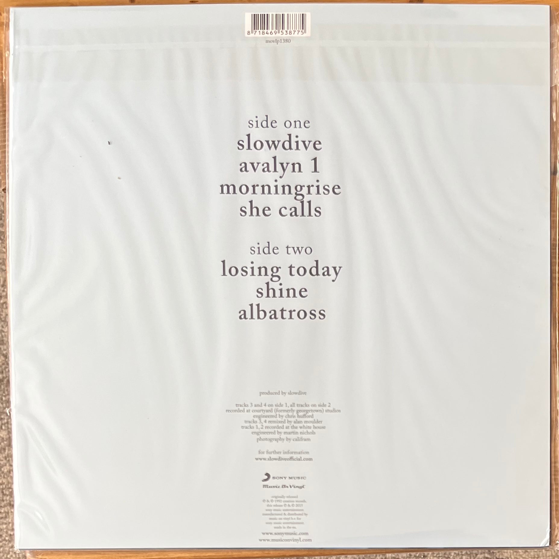The back of ‘Slowdive Blue Day’ on vinyl