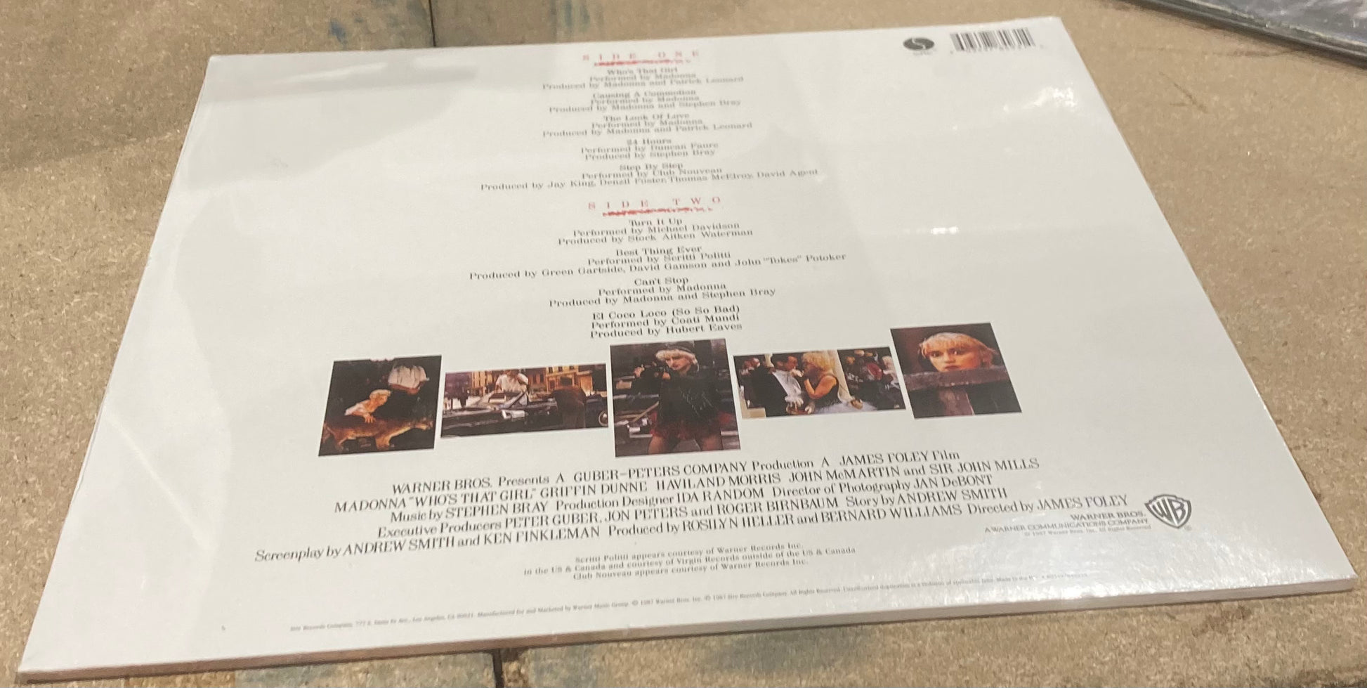 The back  for ‘Madonna - True Blue’ on Vinyl. It is in very good condition.