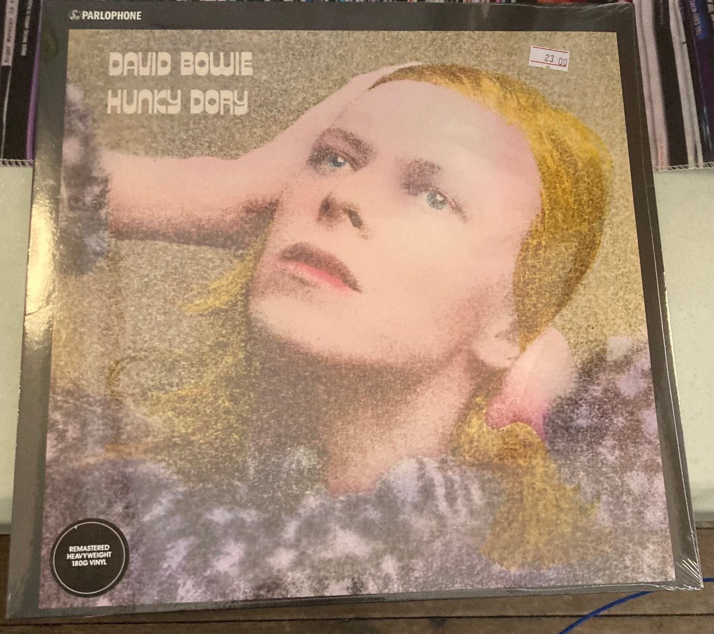 The front of 'David Bowie - Hunky Dory' on vinyl