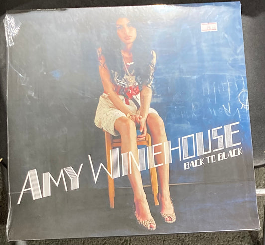 The front of  'Amy Winehouse - Back in Black' on vinyl