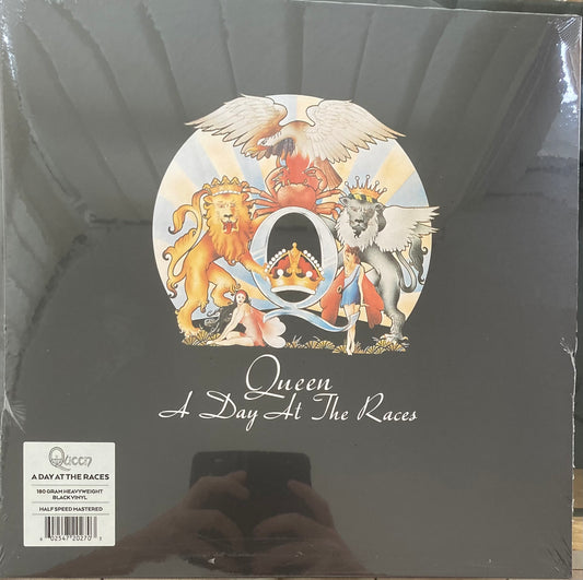 The front of ‘Queen A Day at the Races’ on vinyl