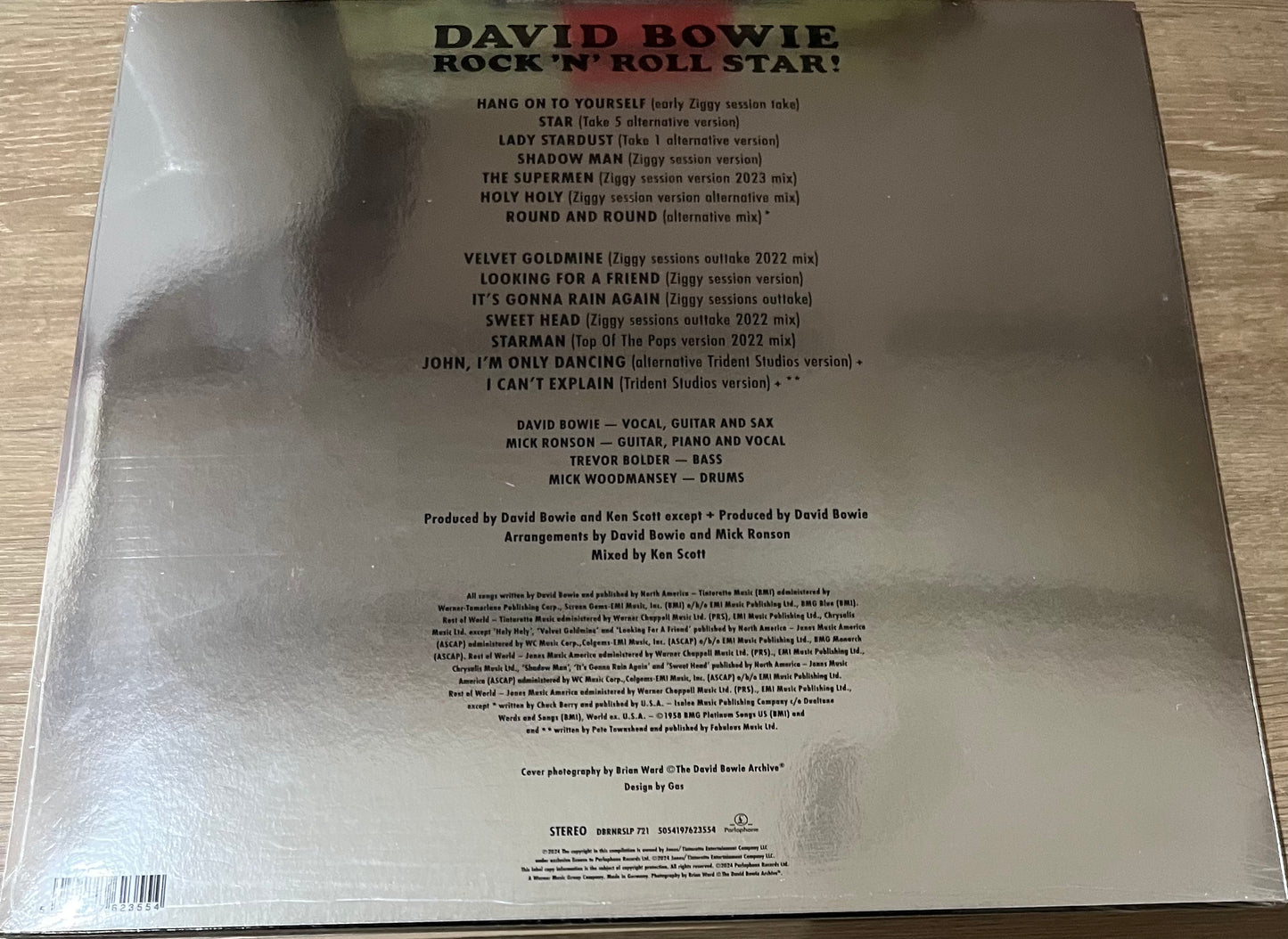 The back of 'David Bowie Rock’n’Roll Star' on vinyl