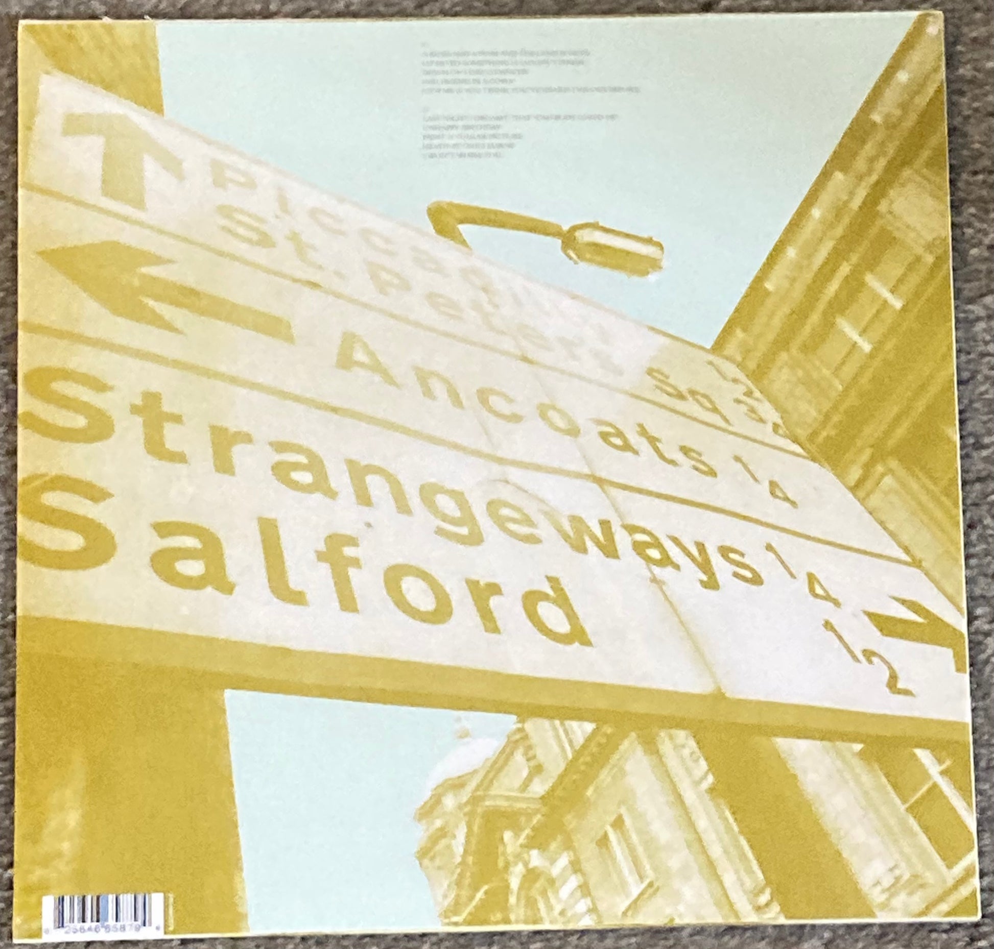 The back of 'The Smiths - Strangeways, Here We Come' on vinyl