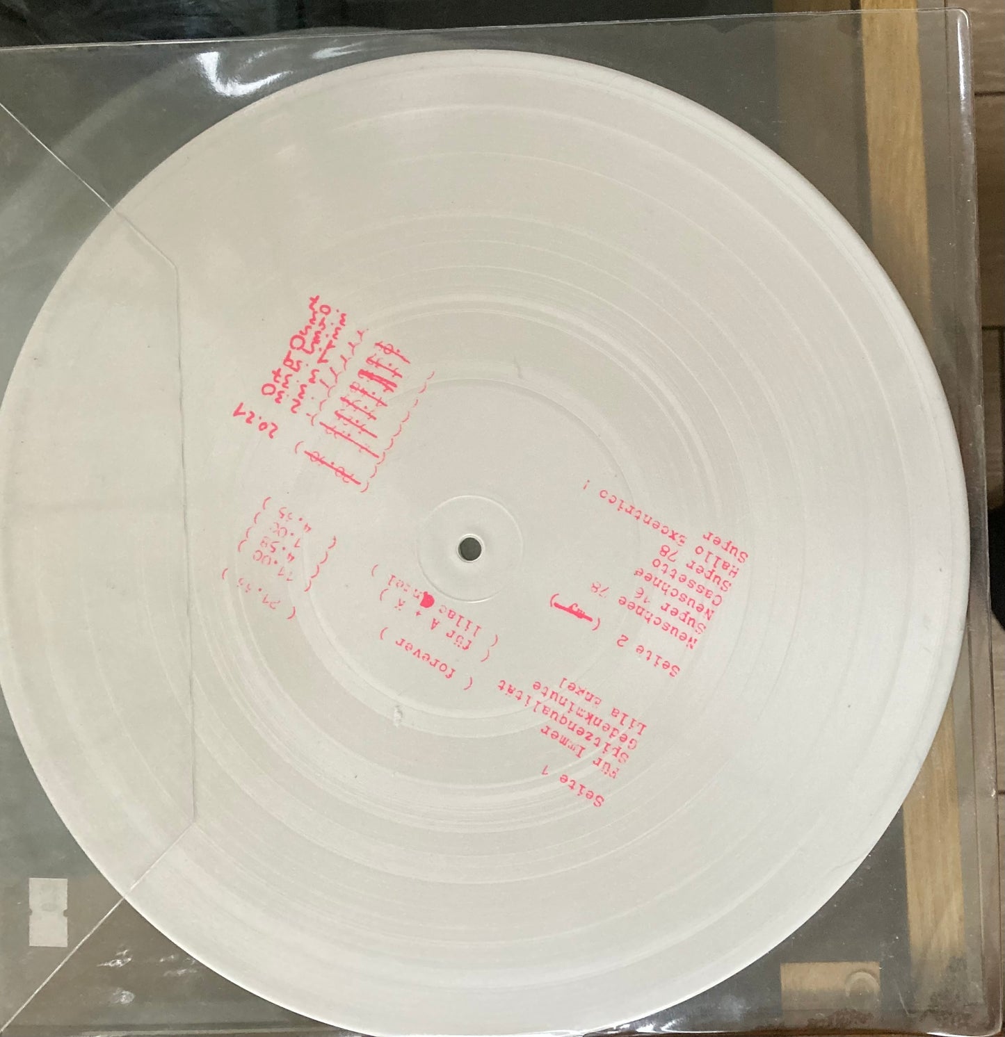 The back of ‘Neu Neu 2’ on vinyl