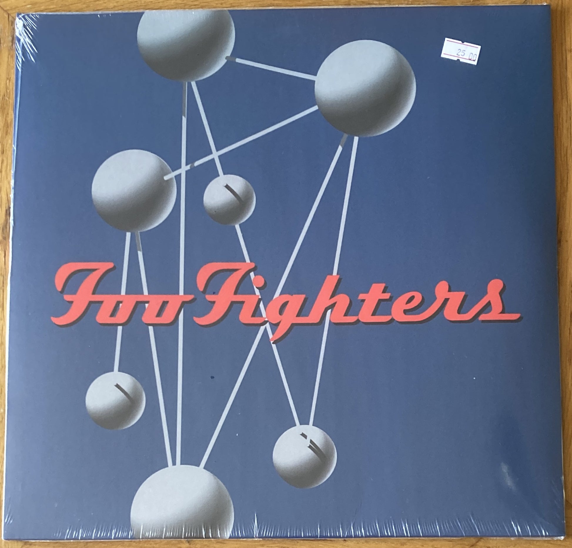 The front of 'Foo Fighters - The Colour and the Shape' on vinyl