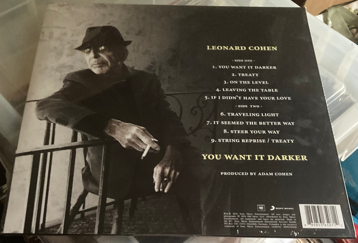 The back of 'Leonard Cohen - You Want it Darker' on vinyl