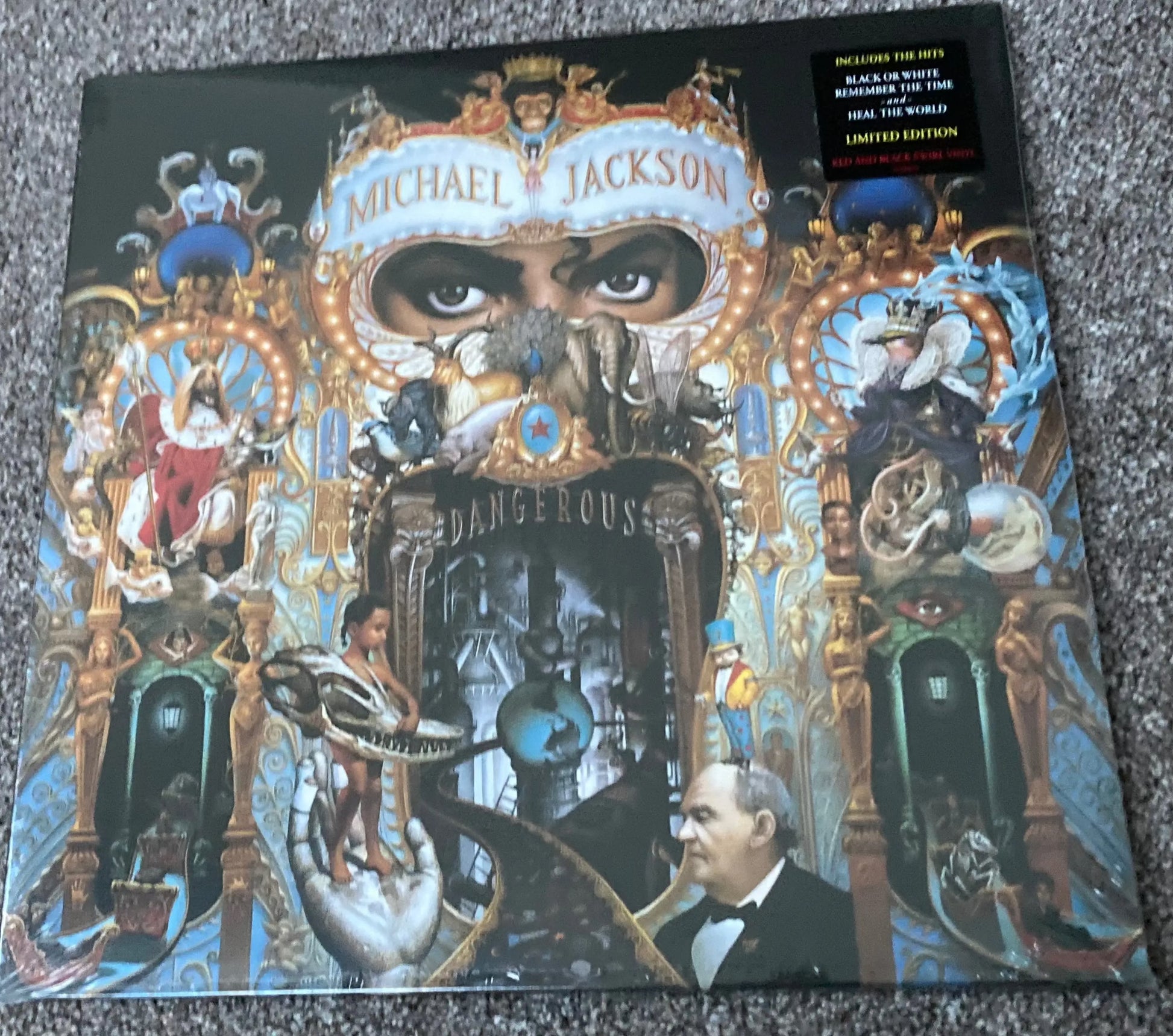 The front of Michael Jackson - Dangerous on Vinyl