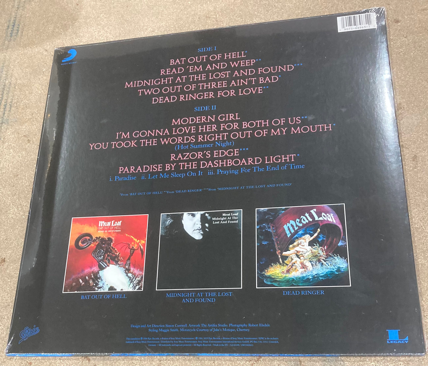 The back of Meatloaf - Hits Out of Hell on Vinyl